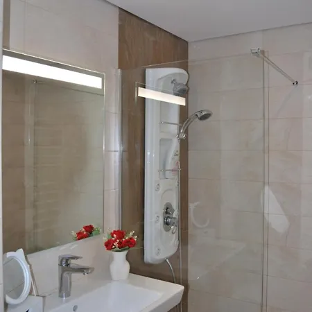 лари б01 Апартамент